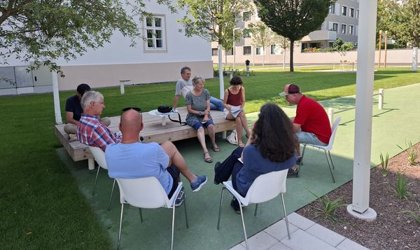 Meeting am Nibelungenplatz