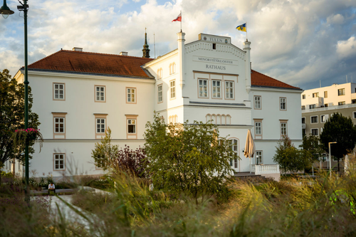 Minoritenkirche im Sonnenschein